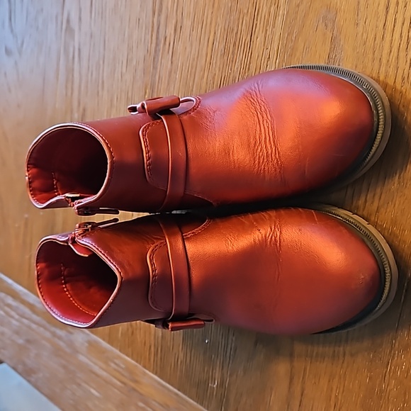 Red girls boots - Picture 4 of 4